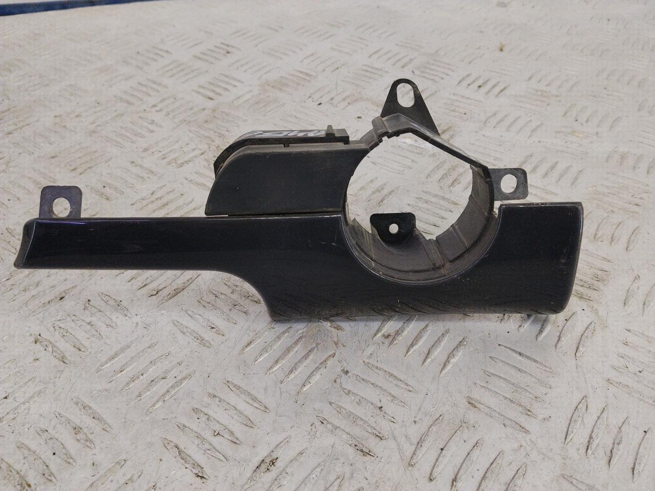 накладка на торпедо (консоль) Audi A4 B6 2003, 1.9 л., AVF, дизель, МКПП, универсал, передний привод, 8E1853189R - фото №1