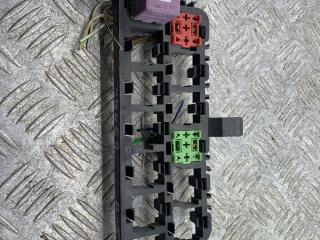 блок реле Volkswagen Passat B5 1998, 1.6 л., AHL, бензин, МКПП, красный, седан, передний привод, 8D0937503E