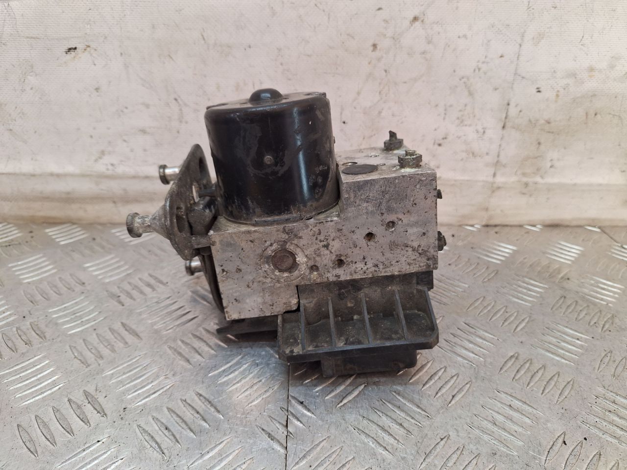 блок ABS Mercedes-Benz E-Класс W210/S210 W210 1998, A0034313012, 0042983351061327 - фото №1