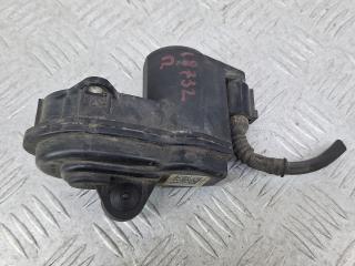 моторчик стояночного тормоза заднего правого Audi A4 B9 2017, 1.4 л., CVNA, бензин, 6МКПП, темно-синий, универсал, передний привод, 32355763A