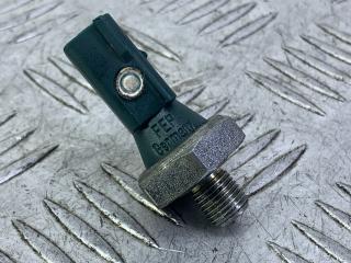 датчик давления масла Volkswagen Touran 1 поколение [2-й рестайлинг] (2010 - 2015), 1.4 л., CAVC, бензин, 6МКПП, серый, минивэн, передний привод, 036919081C