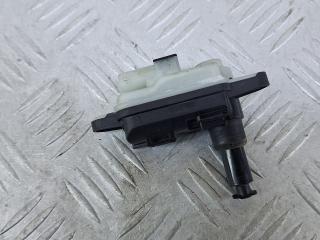 активатор замка крышки топливного бака Volkswagen Caddy 5 поколение 2022, бежевый, фургон, передний привод, 2K7810773