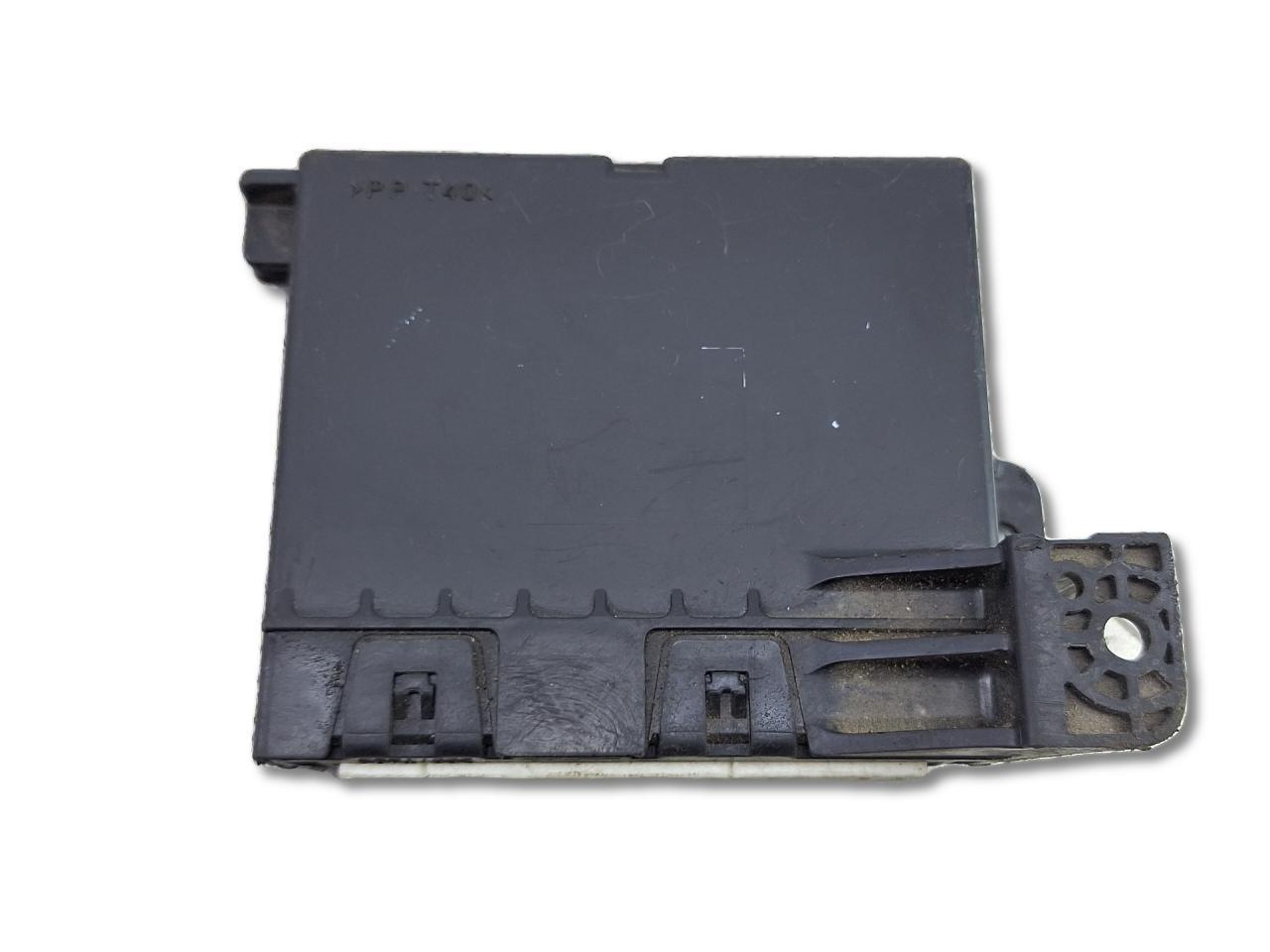 блок комфорта Toyota RAV4 3 поколение (XA30) (2005 - 2008) - фото №1