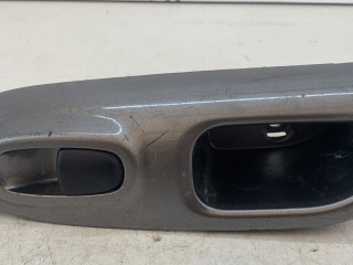 кнопка стеклоподъемника двери задней левой Nissan Juke YF15 [рестайлинг] 2013, 254111KL5A