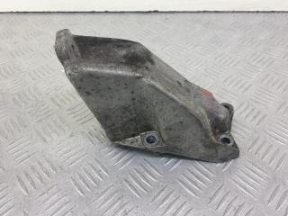 кронштейн двигателя Volkswagen Passat B5 1999, 1.8 л., APT, бензин, 5МКПП, зеленый, универсал, передний привод, 8D0199307L