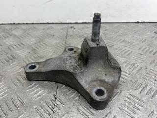 кронштейн КПП Ford Fiesta 5 поколение (2001 - 2007), 1.3 л., BAJA, бензин, 2S617M125AC