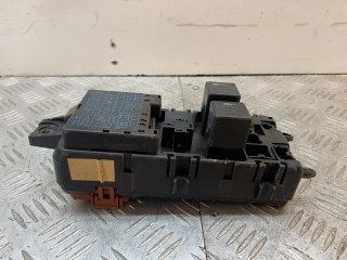 блок предохранителей Mitsubishi Carisma 1 поколение (1995 - 1999)