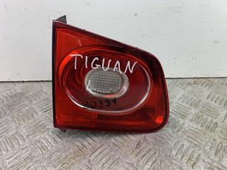 фонарь крышки багажника левый Volkswagen Tiguan 1 поколение (2007 - 2011)