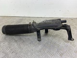 патрубок воздушного фильтра Skoda Fabia 1 поколение (6Y) (1999 - 2004), 1.4 л., бензин, 047129654B