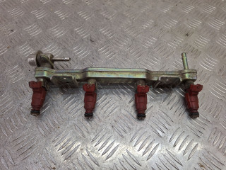 топливная рампа Nissan Primera P11 2000