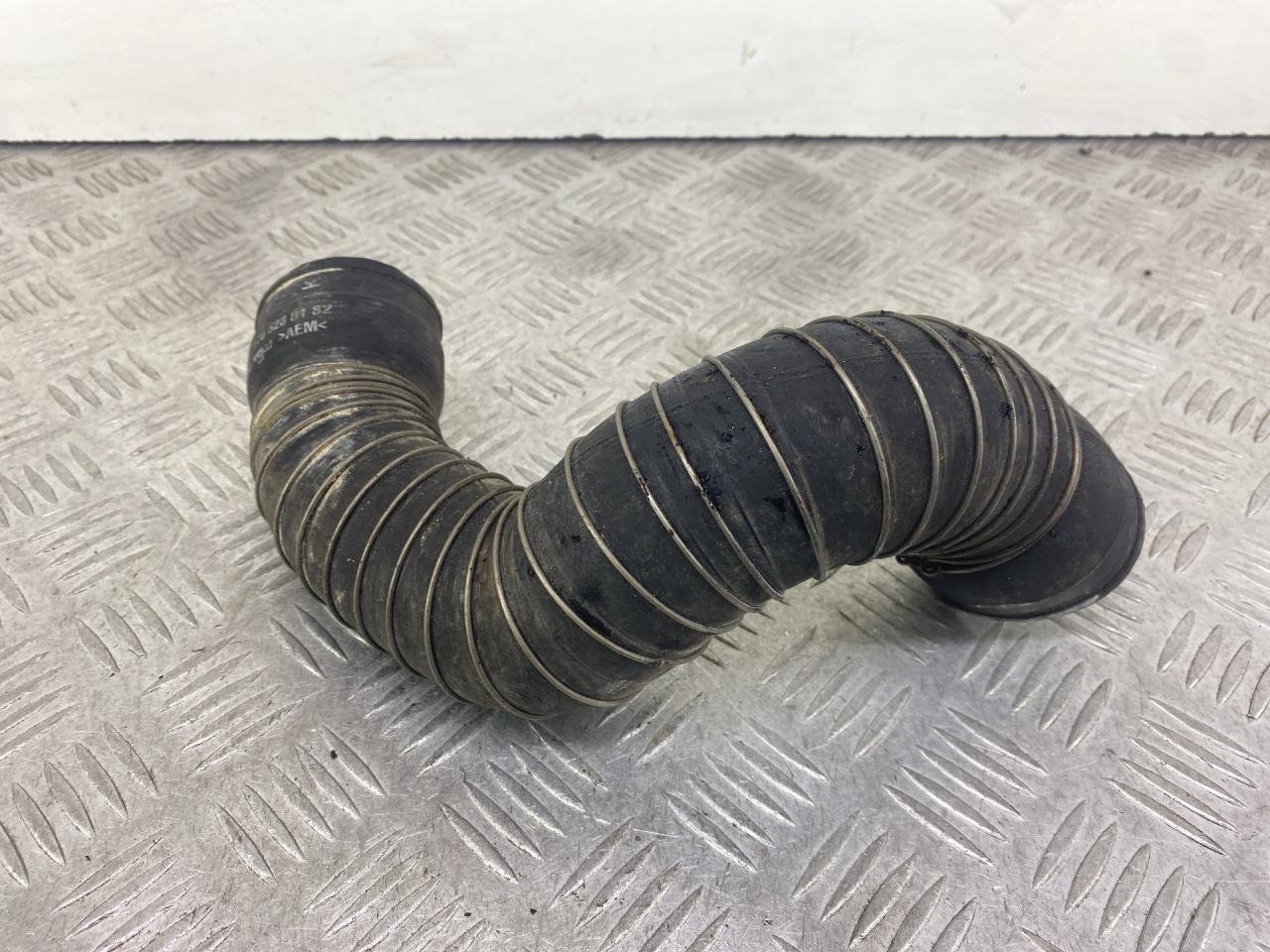 патрубок интеркулера Mercedes-Benz SLK-Класс R170 2000, 2.0 л., M 111.958, бензин, АКПП, черный, кабриолет, задний привод, A1705280182 - фото №1