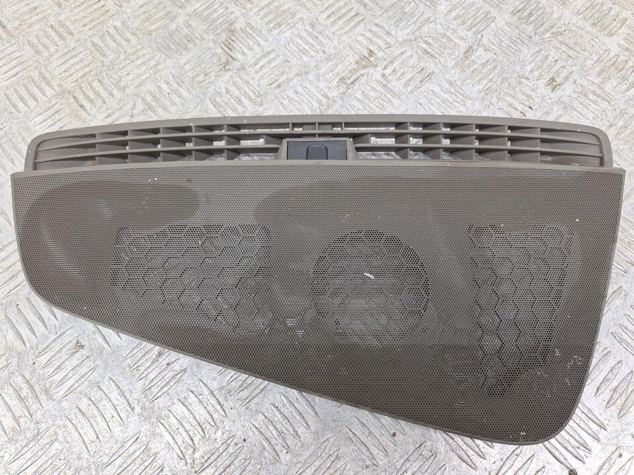 Накладка (сетка) динамика Audi Q5 8R (2008 - 2012), 8R1819635A - фото №1