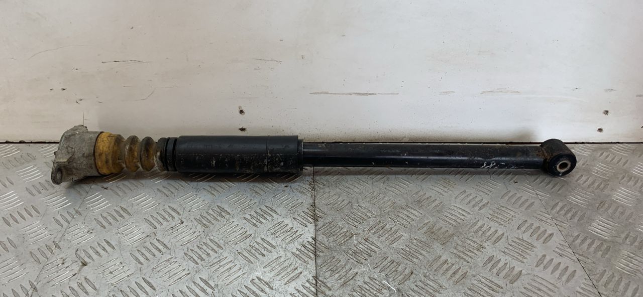 амортизатор задний Ford Fiesta 5 поколение 2004, 1.4 л., бензин, МКПП, хетчбэк 5 дв., передний привод - фото №1