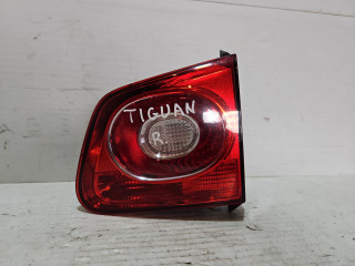 фонарь крышки багажника правый Volkswagen Tiguan 1 поколение (2007 - 2011), 5N0945094B