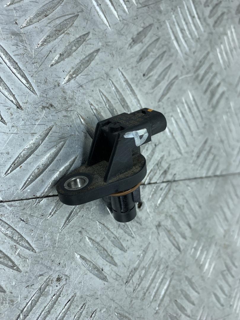 датчик распредвала Mercedes-Benz Sprinter 2 поколение (W906) (2006 - 2014), 2.1 л., OM 651.955, дизель, МКПП, зеленый, задний привод, 0232103107, A6519050100 - фото №1