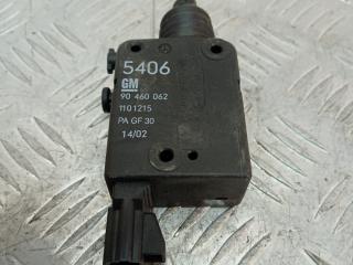 активатор замка багажника Opel Zafira 1 поколение (A) 2002, 1.8 л., Z 18 XE, бензин, МКПП, синий, минивэн, передний привод, 90460062