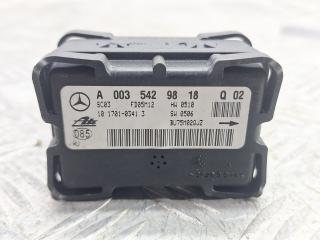 датчик ускорения Mercedes-Benz C-Класс W203/S203/CL203 [рестайлинг] W203.054 2005, 3.0 л., M 272.940, бензин, АКПП, темно синий, седан, задний привод, A0035429818, 10170103413