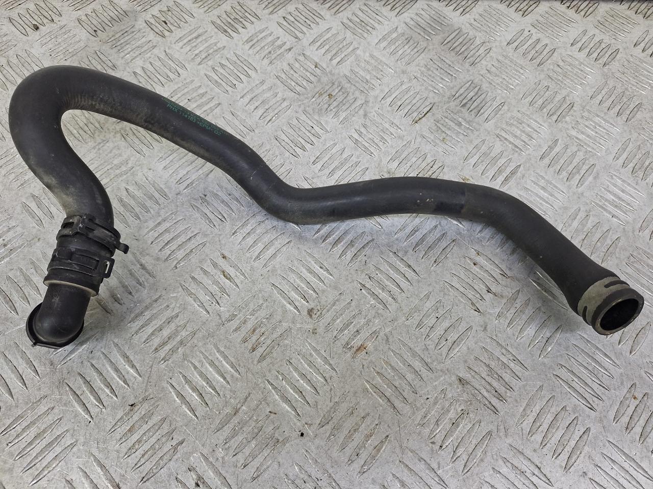 патрубок отопителя (печки) Mercedes-Benz C-Класс W204/S204 2007, 1.8 л., M 271.950, бензин, АКПП, серебро, седан, задний привод, A2048300096 - фото №1