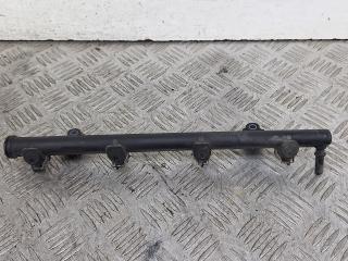 топливная рампа Renault Sandero 1 поколение (2009 - 2014), 1.6 л., бензин, 8200494284B