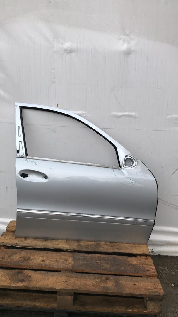 дверь передняя правая Mercedes-Benz E-Класс W211/S211 2004, 3.2 л., M 112.954, бензин, АКПП, серебро, универсал, задний привод - фото №1