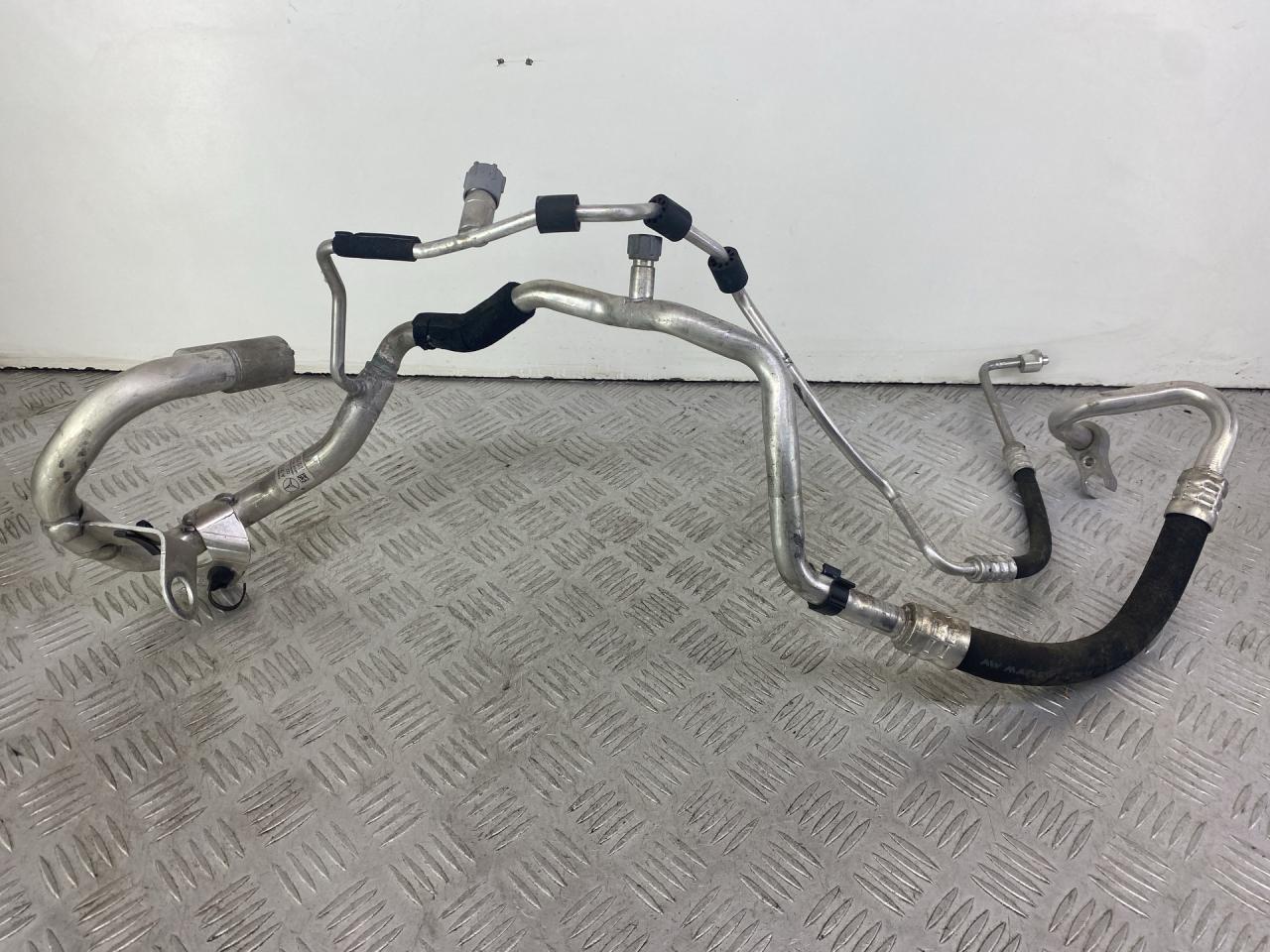 трубка кондиционера Mercedes-Benz E-Класс W213/S213/C238/A238 (2016 - 2020), 2.0 л., OM 654.920, дизель, АКПП, серый, седан, задний привод, A2138307502 - фото №1