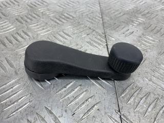 ручка стеклоподъемника задней Skoda Octavia 1 поколение (A4) [рестайлинг] 1U 2010, 1.9 л., AXR, дизель, 5МКПП, красный, хетчбэк 5 дв., передний привод, 1H0837581D