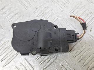 моторчик заслонки печки Mercedes-Benz C-Класс W204/S204 2007, 1.8 л., M 271.950, бензин, АКПП, серебро, седан, задний привод, 19052009, K9749005, 412650750