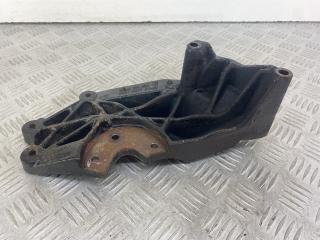 кронштейн двигателя Volkswagen Sharan 1 поколение [2-й рестайлинг] (2003 - 2010), 1.9 л., AUY, дизель, МКПП, чёрный, передний привод, 7M3199308, 3M216037AA