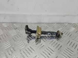 ограничитель открывания двери Nissan Primera P12 2005