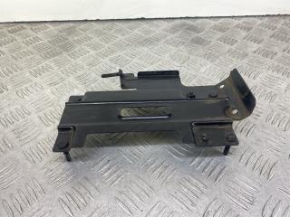 кронштейн блока управления Chevrolet Spark M300 2012, 1.0 л., бензин, МКПП, красный, хетчбэк 5 дв., передний привод