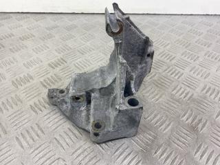 кронштейн генератора Ford Focus 1 поколение (1998 - 2001), 98BB10039AC