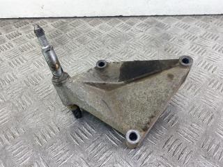 кронштейн КПП Renault Megane 1 поколение [рестайлинг] (1999 - 2003), бордовый, передний привод, 7700332251