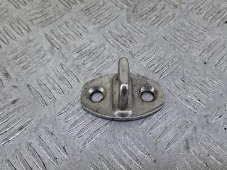 ответная часть (скоба) замка двери Volkswagen Caravelle T6 2019, 2.0 л., CXFA, дизель, робот, желтый, микроавтобус, передний привод, 8Z0837033A