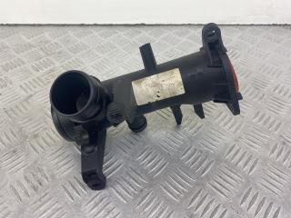 патрубок воздушного фильтра Volkswagen Touran 1 поколение [2-й рестайлинг] (2010 - 2015), 1.4 л., CAVC, бензин, 6МКПП, серый, минивэн, передний привод, 03C129617G