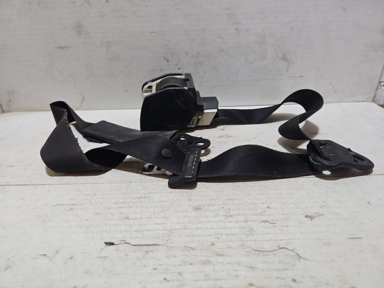 ремень безопасности Ford Transit 5 поколение 2003, 2.0 л., дизель, МКПП, белый, микроавтобус, передний привод, YC1AV611B08 - фото №1