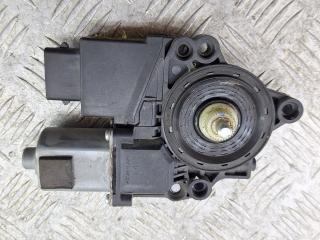 моторчик стеклоподъемника передний левый Kia Ceed 2 поколение (2012 - 2015), 82450A2010