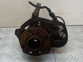 ступица передняя правая Opel Meriva 1 поколение (A) [рестайлинг] 2007, 1.6 л., Z 16 XEP, бензин, МКПП, золотистый, минивэн, передний привод