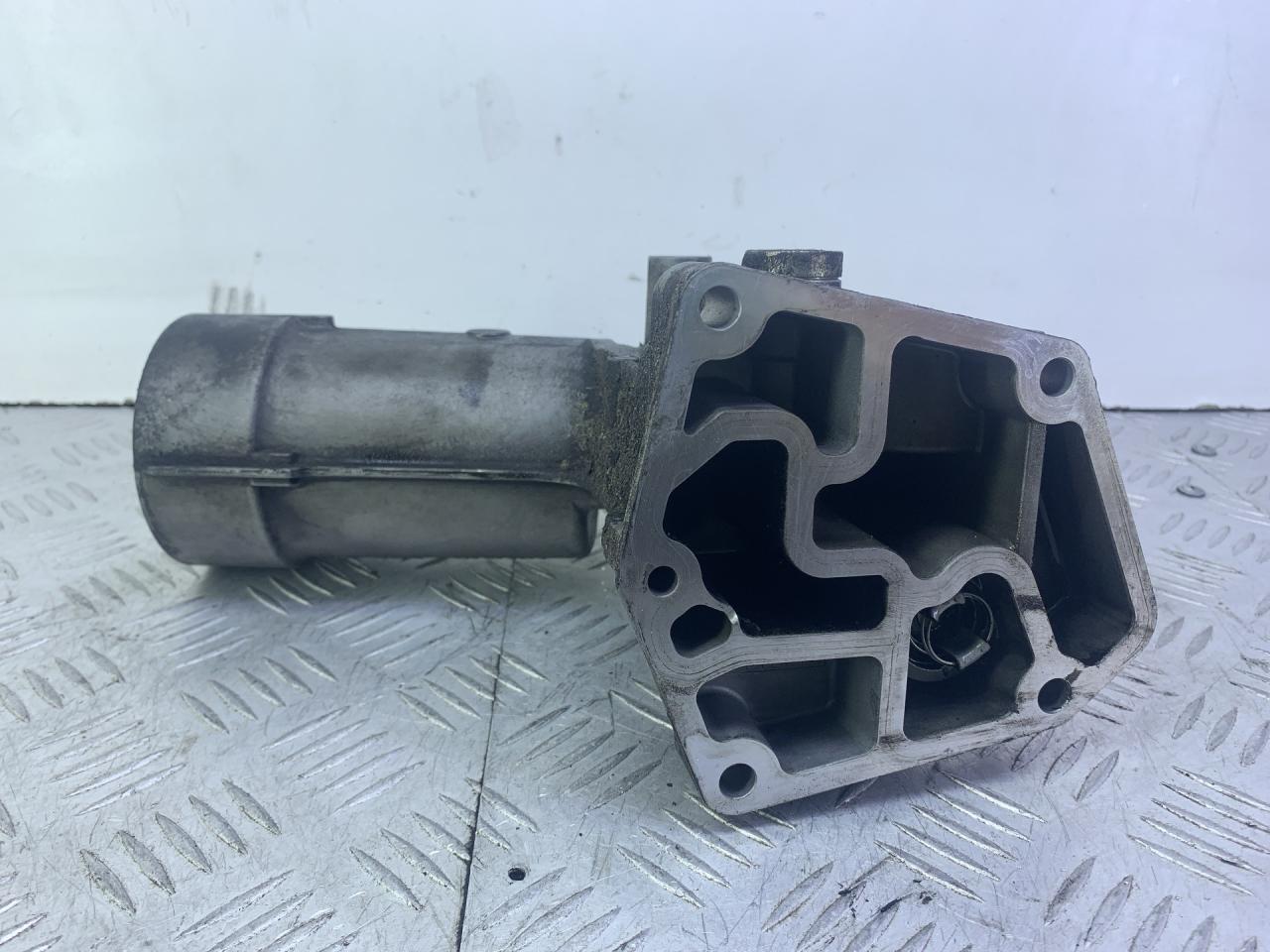 корпус масляного фильтра Volkswagen Passat B5 2000, 1.9 л., дизель, седан, 038115389B - фото №1