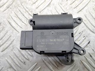 моторчик заслонки печки Skoda Octavia 2 поколение (A5) [рестайлинг] 1Z5 2008, 1.6 л., BSE, бензин, 5МКПП, серый, универсал, передний привод, 0132801341, 1K0907511P