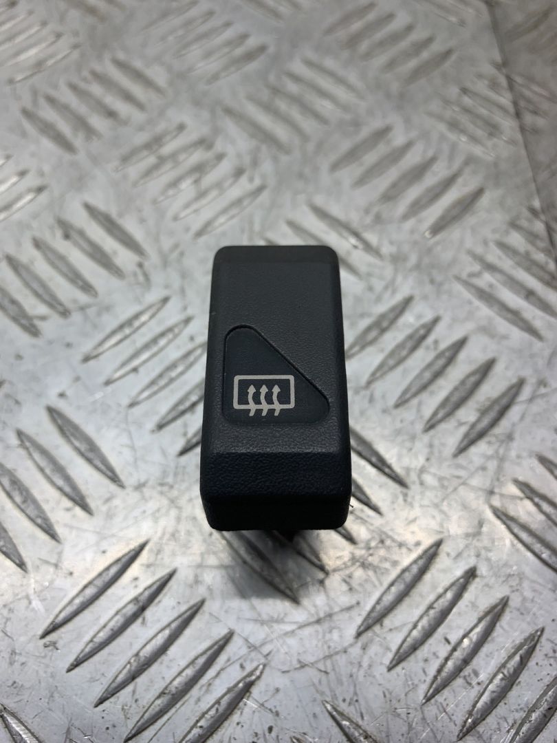 кнопка обогрева заднего стекла Renault Clio 1 поколение (1990 - 1997) - фото №1