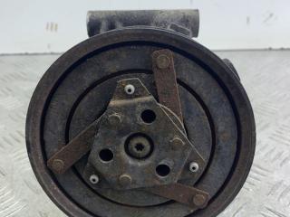 компрессор кондиционера Renault Megane 1 поколение [рестайлинг] (1999 - 2003), 1.4 л., K4J 710, бензин, МКПП, оливковый, хетчбэк 5 дв., передний привод, 8200050141, 01139026