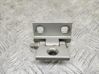 петля двери Volvo V70 2 поколение 2001, 2.4 л., B 5244 T3, бензин, АКПП, серебро, универсал, полный привод