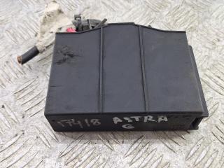 блок предохранителей Opel Astra G 2001, 1.6 л., X 16 SZR, бензин, МКПП, бордовый, хетчбэк 3 дв., передний привод, 90589541