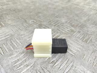 реле (прочие) Renault Scenic 1 поколение [рестайлинг] 2002, 1.6 л., K4M 700, бензин, МКПП, серебро, минивэн, передний привод, 7700414484