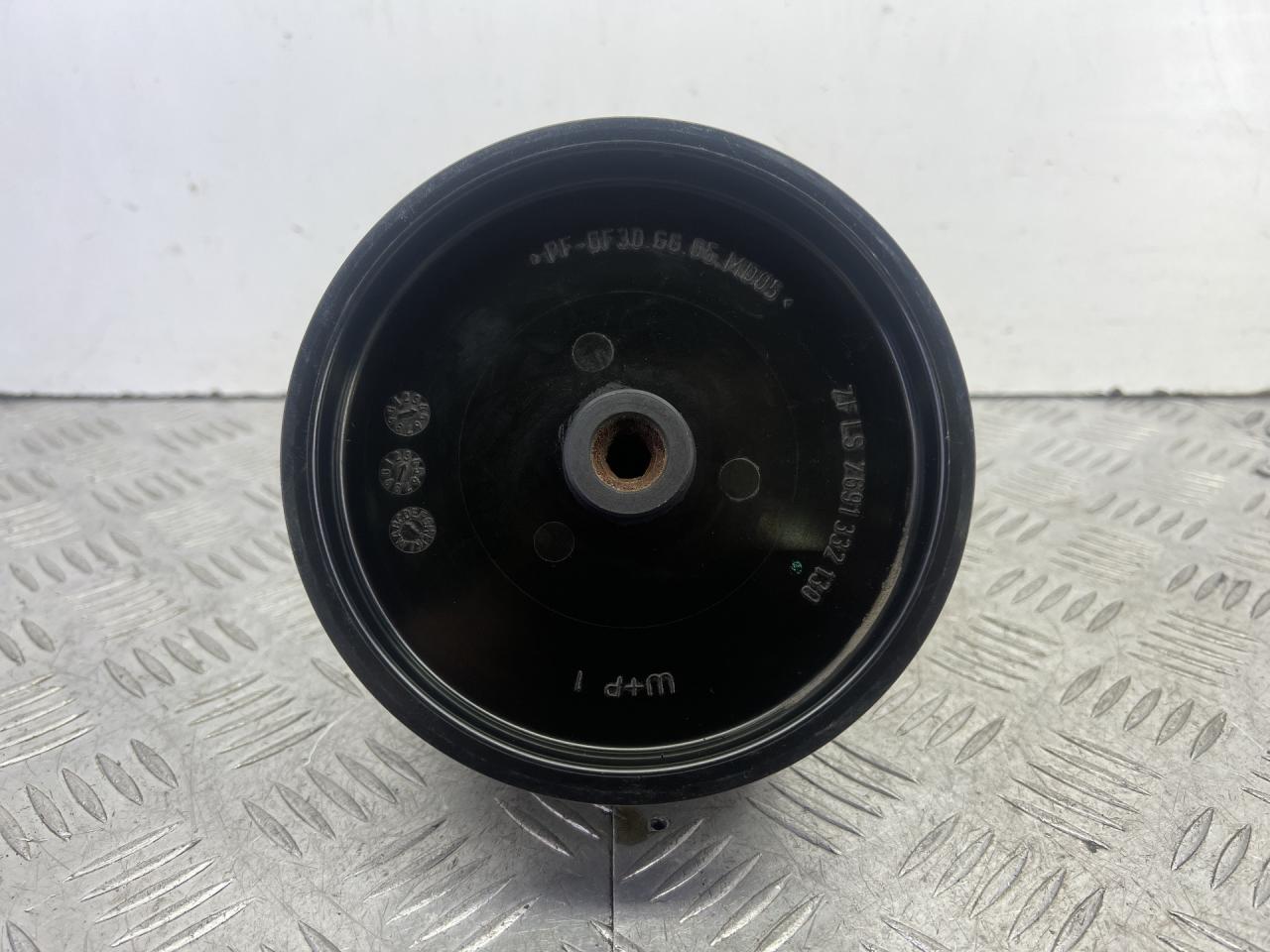 насос гидроусилителя руля Mercedes-Benz C-Класс W204/S204 2007, 1.8 л., M 271.950, бензин, АКПП, серебро, седан, задний привод, A0034664301, 7692900519 - фото №1