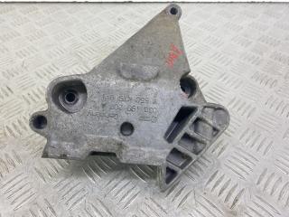 кронштейн двигателя Volkswagen Golf 5 поколение (2003 - 2009), 1.6 л., BSE, бензин, МКПП, передний привод, 03G199207A