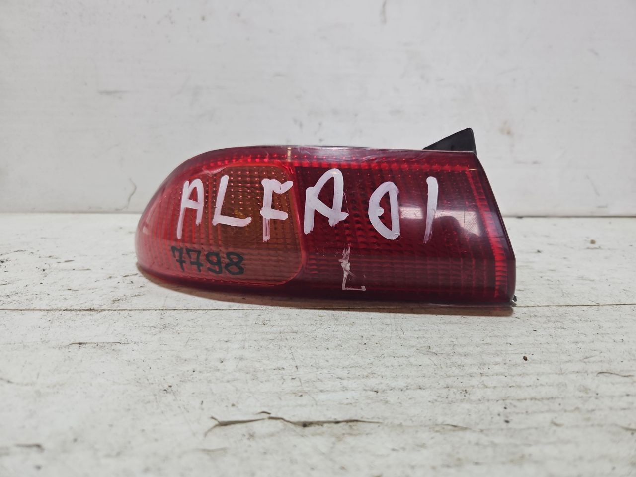 фонарь задний левый Alfa Romeo 156 1 поколение (1997 - 2002), седан, 60620137 - фото №1