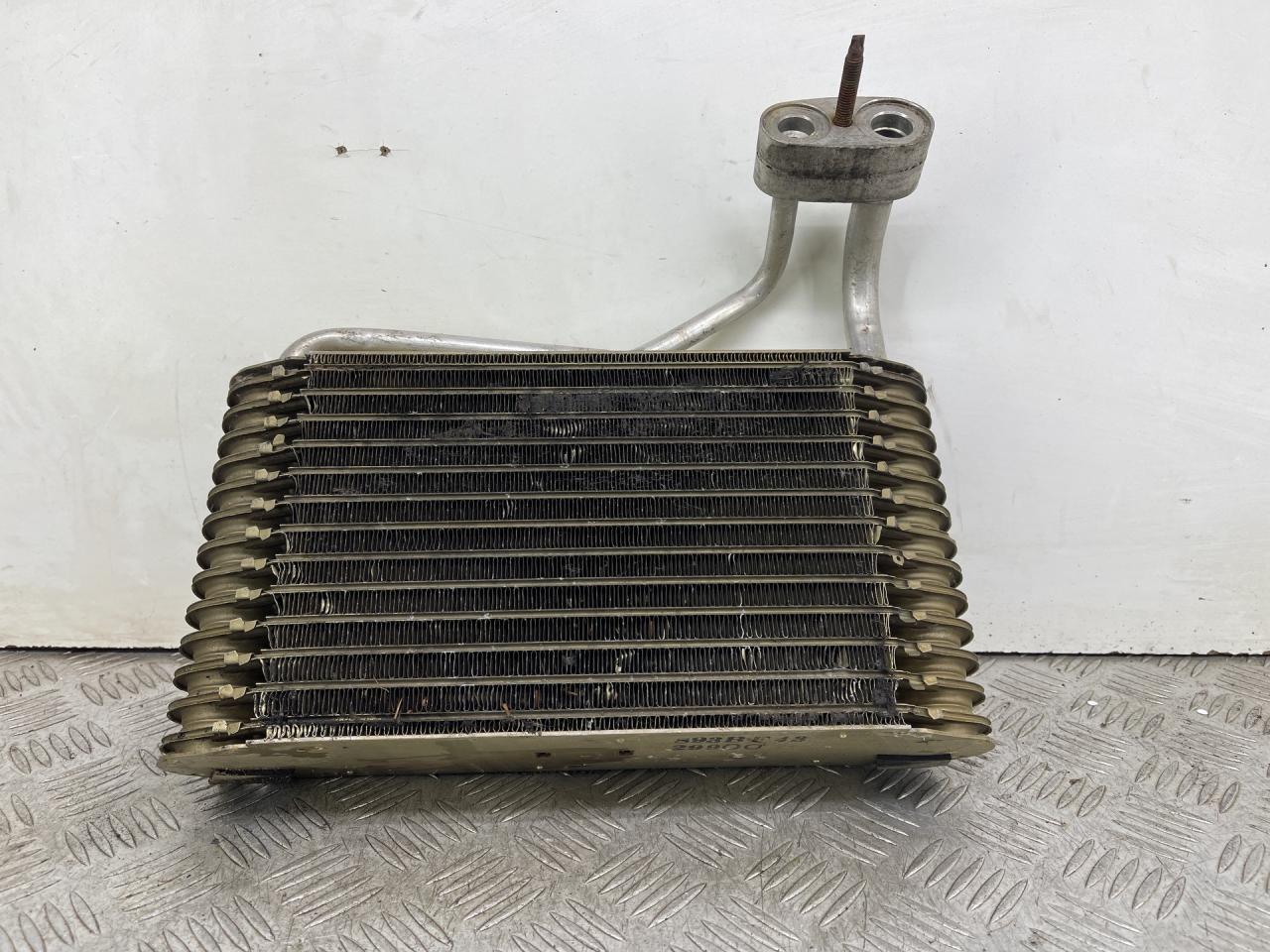 испаритель кондиционера Chevrolet Alero 1 поколение 2000, 2.4 л., бензин, АКПП, красный, седан, передний привод, 29900, 893BF43 - фото №1