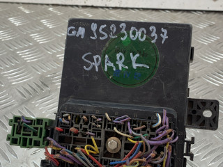 блок предохранителей Chevrolet Spark M300 (2009 - 2015), 95230037