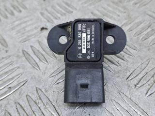 датчик абсолютного давления Volkswagen Golf 6 поколение 2008, 1.4 л., CGGA, бензин, 5МКПП, голубой, хетчбэк 5 дв., передний привод, 03C906051, 0261230095